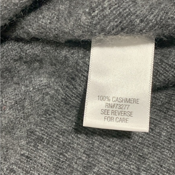 Women’s Gray Argyle Button Front Cashmere Sweater Cardigan - Picture 8 of 9